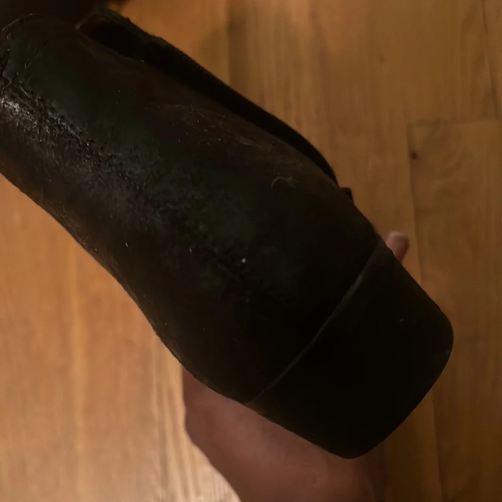 WOMENS BLACK DISTRESSED CHELSEA BOOTS SIZE 10M - Picture 5 of 6